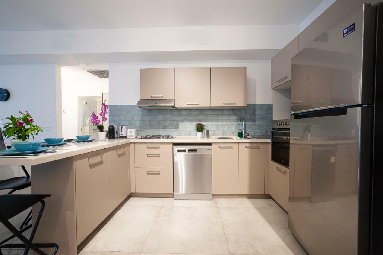Luxury 2 Bedrooms Apartments Rothschild + Balcony Tel Aviv Esterno foto
