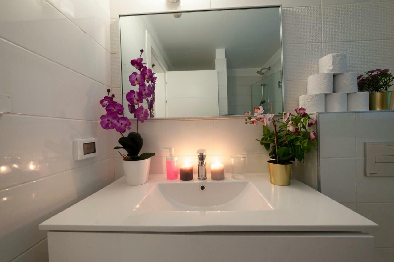 Luxury 2 Bedrooms Apartments Rothschild + Balcony Tel Aviv Esterno foto